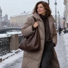 От мягких вместительных сумок до элегантных шкатулок: Burberry, Jacquemus и Stella McCartney показали аксессуары, которые задают настроение осени и зимы 2026/27