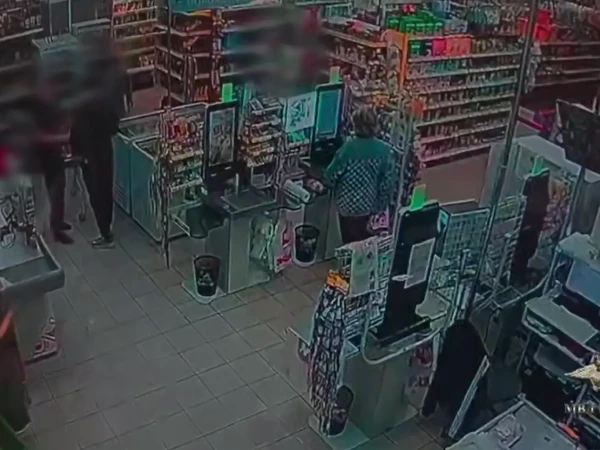 Многодетного отца застрелили на глазах у детей в магазине в Волгограде