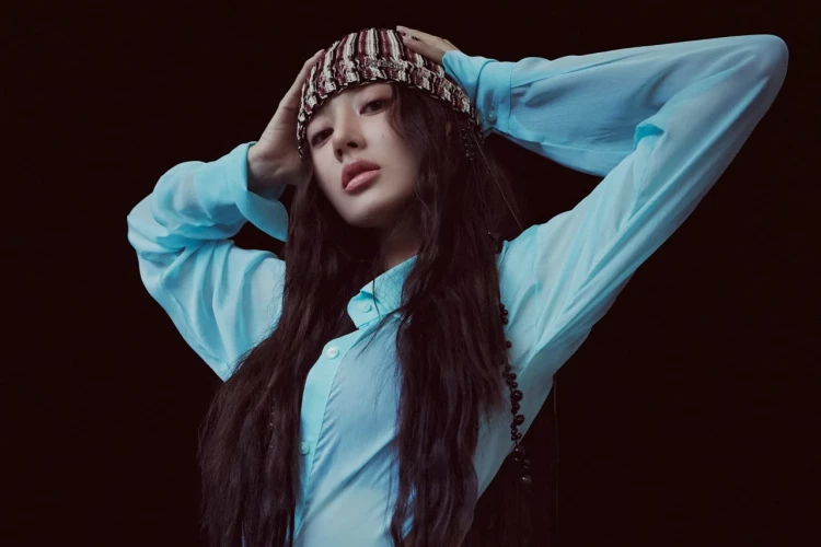 Джихё из TWICE снялась для сентябрьского Harper’s BAZAAR Korea в коллаборации с ATiiSSU