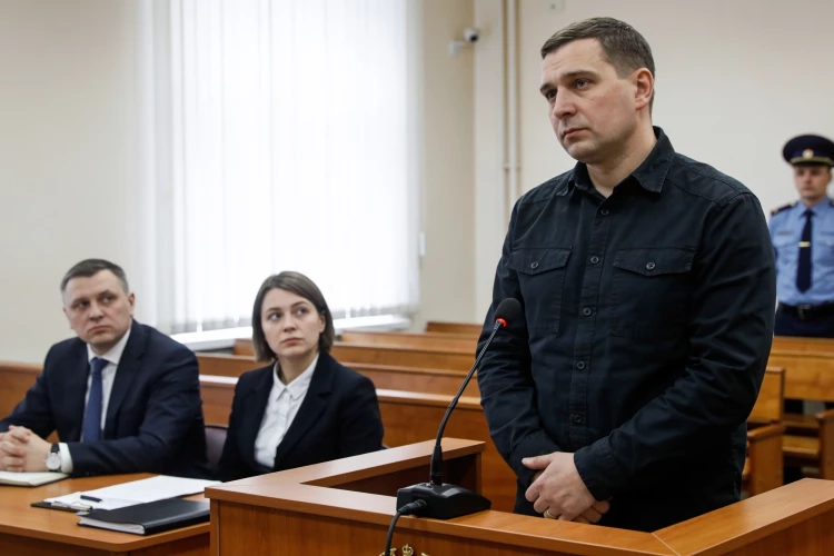 Трое обвиняемых из Петербурга и Хабаровского края предстанут перед судом за контрабанду