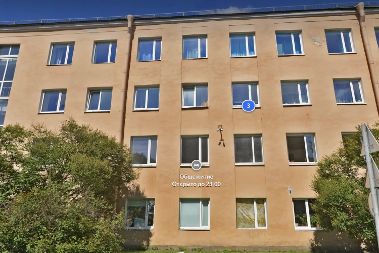 В общежитии колледжа на набережной Малой Невки ночью тушили пожар