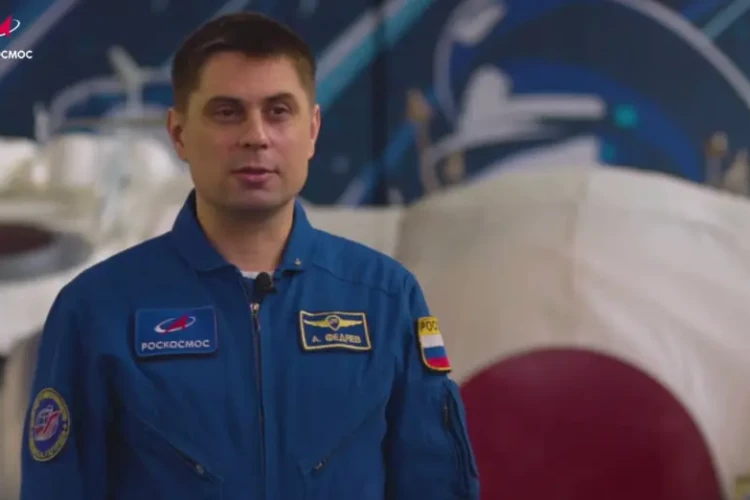 Корабль Crew Dragon с космонавтом Федяевым вернулся на Землю с МКС