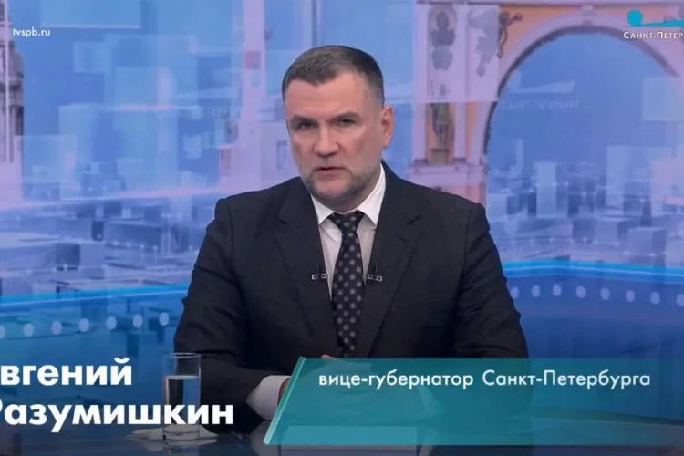 Знаки по уборке улиц от снега появятся еще по 13-ти адресам в Петербурге