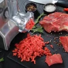Хватит морозить мясо кирпичом: как правильно хранить фарш