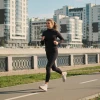 Здесь играют в шахматы и катаются на вейкборде: что скрывает новый район Москвы