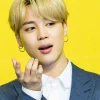Поцелуй Чимина из BTS помог собрать 130 миллионов вон для детей с онкологией