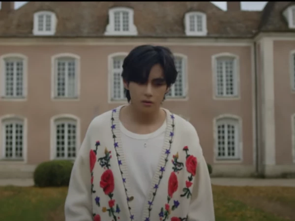 Какой трек Ви из BTS вошёл в список лучших рождественских песен по версии Billboard?