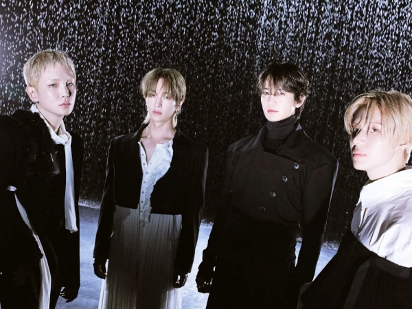 SHINee возглавили чарты iTunes с мини-альбомом «Atmos»