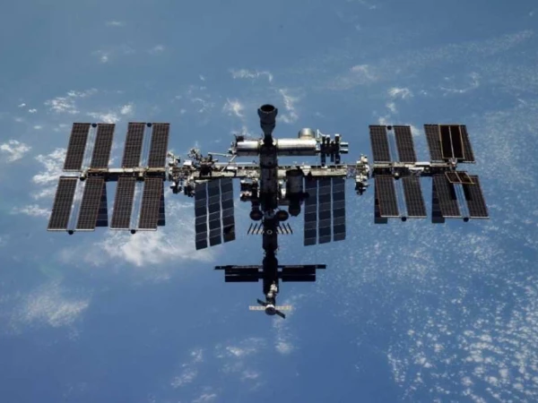 Экипаж NASA вернулся на МКС после работ из-за утечки воздуха