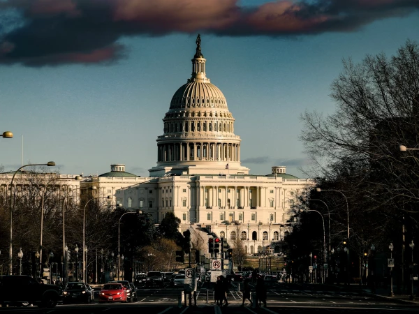 Конгресс США принял акт о борьбе с влиянием Китая, Ирана и России в Грузии