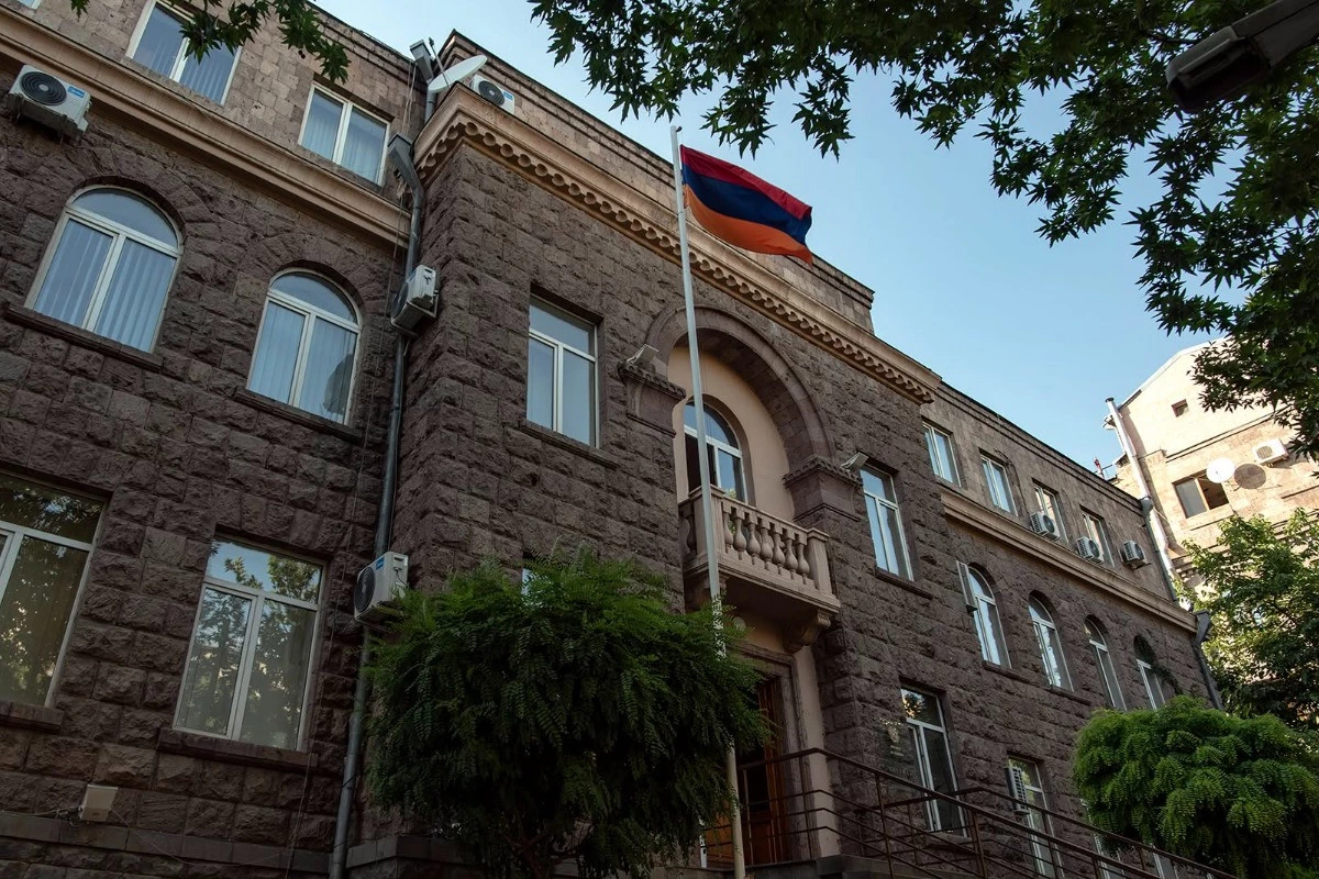 ЦИК Армении получила заявления о пересчете голосов на 555 участках