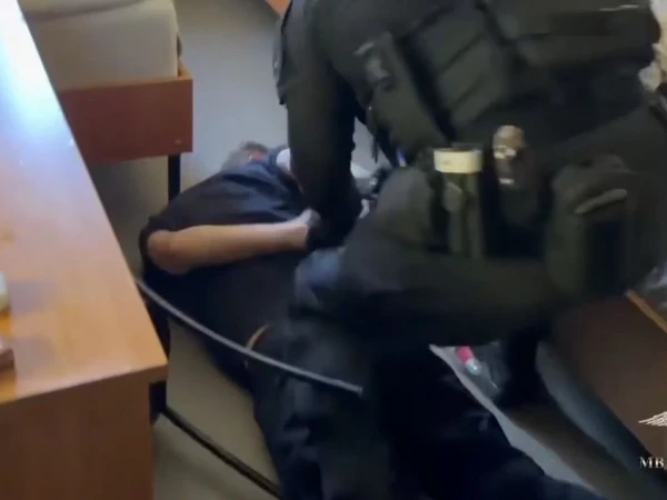 В Петербурге вскрыли дроппер-схему с оборотом в 212 млн рублей на 941 банковской карте