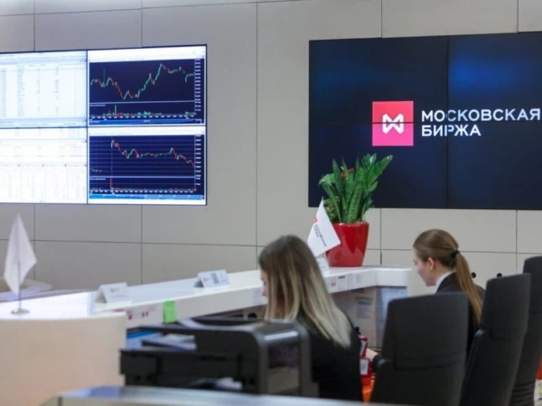 Новак: норматив биржевых продаж бензина снижен с 15% до 10%