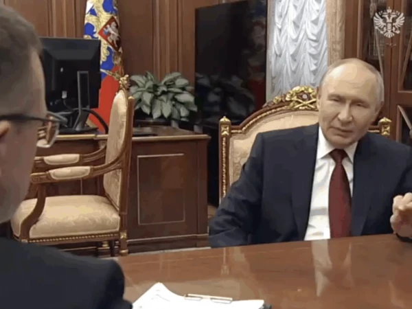 Путин: поставки топлива в Крым будут наращивать и по земле, и по морю