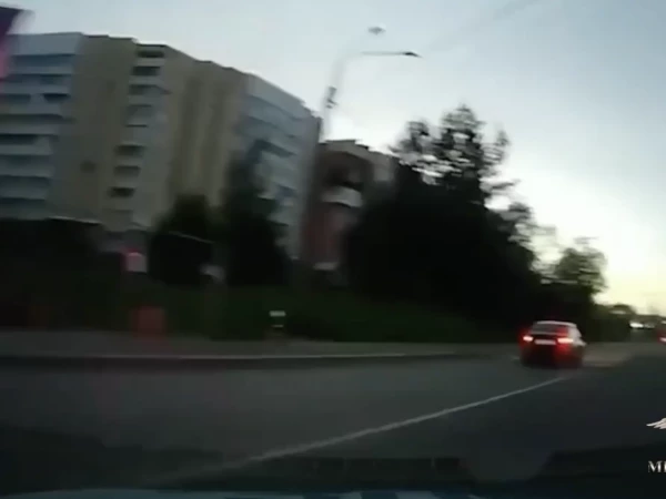 Полиция со стрельбой гналась за водителем с Октябрьской набережной до Кудрово