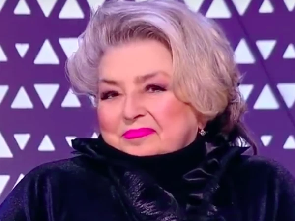 «Делают, что хотят»: Тарасова назвала несправедливым допуск фигуристов до соревнований без флага и гимна