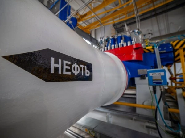 В Индии опровергли информацию о продаже топлива России