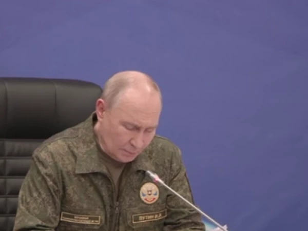 Путин: Чем больше ударов будет противник пытаться наносить по нашим гражданским объектам, тем бо́льшую зону безопасности нам придётся создавать на сопредельной территории
