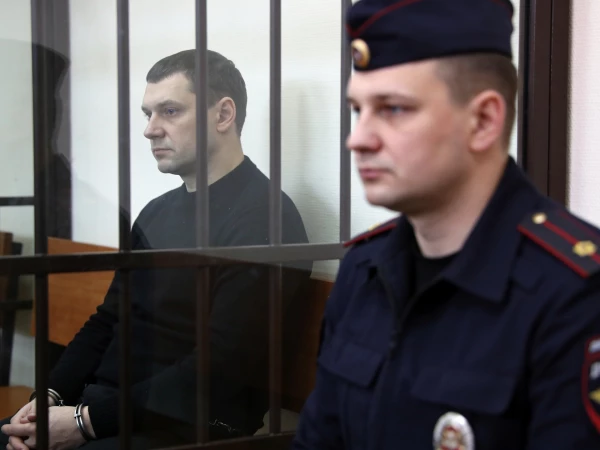 Суд арестовал обвиняемого в убийстве 12-летней школьницы: появились подробности трагедии под Петербургом