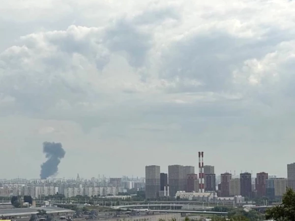 Московский НПЗ снова загорелся после налета беспилотников на столицу