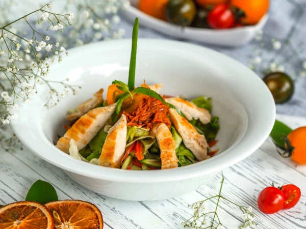 Салат «Сочинение»: вкусное блюдо из того, что есть в холодильнике