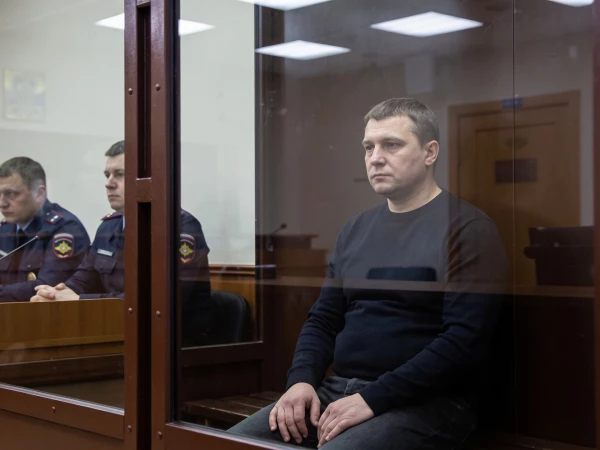 Суд Петербурга отправил мужчину в СИЗО за фейки об армии