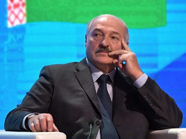 Лукашенко поручил отправлять на границу с Украиной плохо работающих граждан