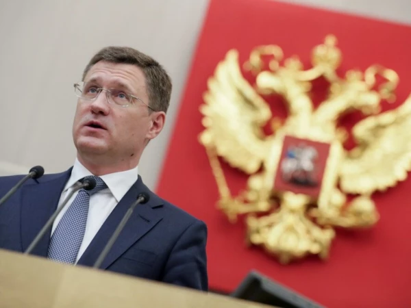Новак назвал временной мерой выпуск бензина «Евро-3»