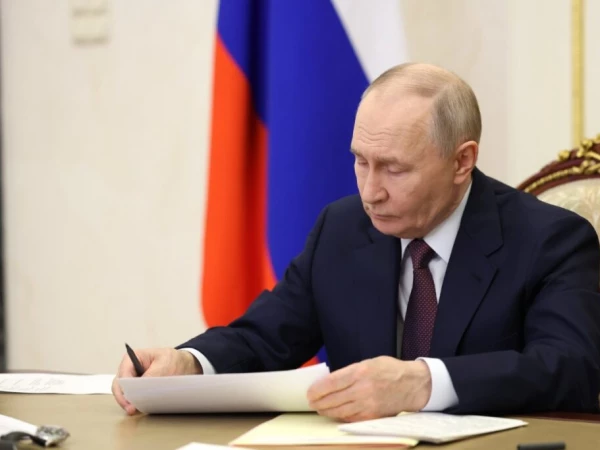 Путин подписал закон о стажировках студентов