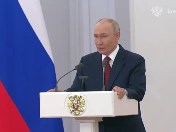 Путин признал риски ускорения инфляции
