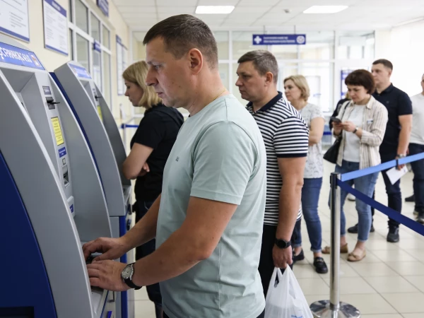 Не получается заменить водительское удостоверение онлайн? Петербуржцам назвали альтернативный способ