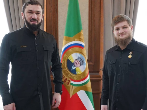 Ахмату Кадырову присвоили звание Героя Чечни