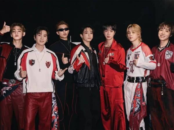 BTS побили свой же рекорд 7-летней давности в официальном чарте альбомов Великобритании с «ARIRANG»