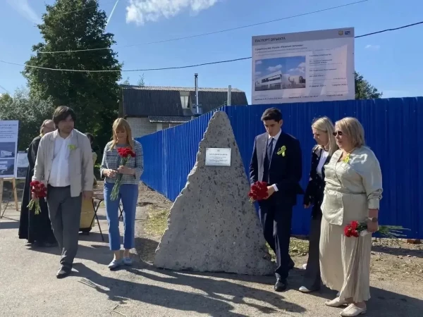 В Невской Дубровке заложили камень на месте будущего музея «Невский пятачок»