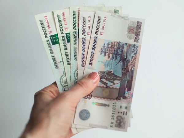 Почти 2 900 или 4 800 рублей к пенсии: кому пересчитают выплаты в сентябре