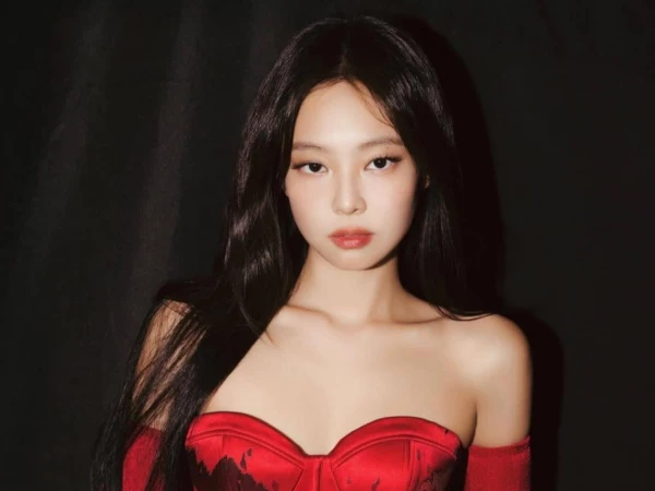 Дженни из BLACKPINK вернётся с новым альбомом в этом месяце