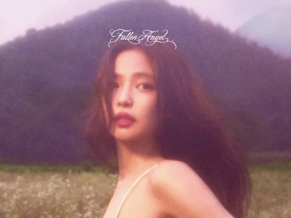 Дженни из BLACKPINK анонсировала новый мини-альбом «Fallen Angel»