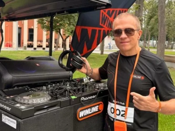 DJ Groove совместно со Спортивным клубом Лужники объединил музыку и бег