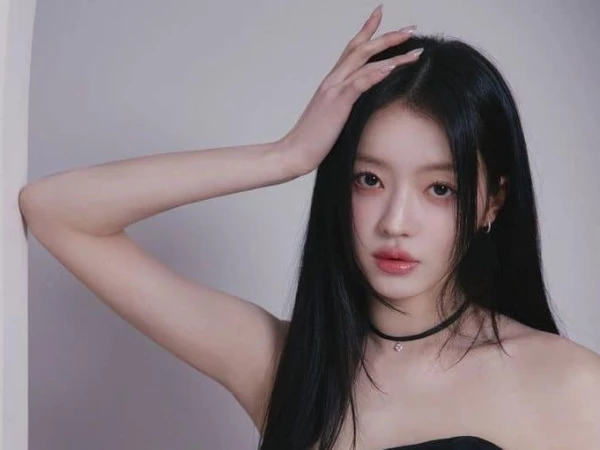 Юа из Oh My Girl покинула Saram Entertainment спустя год после подписания контракта