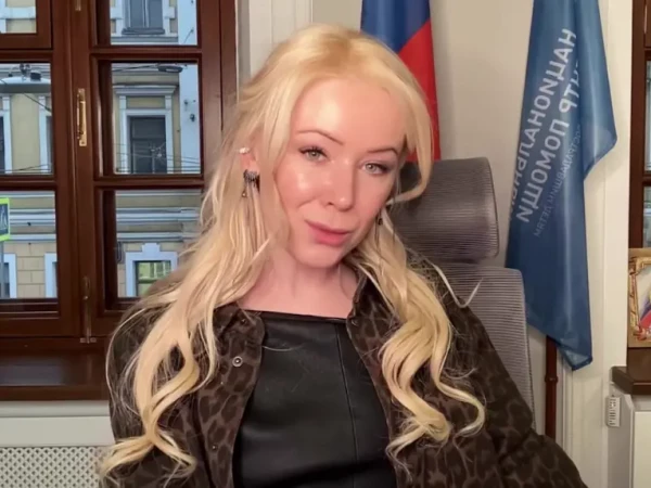 Мизулина пожаловалась на конфликты с чиновниками из-за жалоб школьников