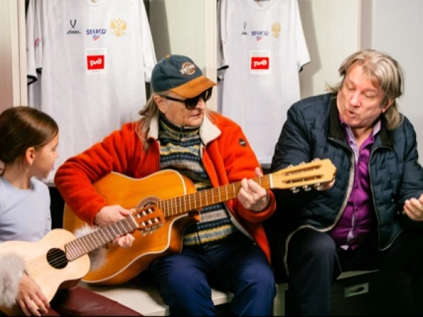 «Зодчие» и звезды Starco представили гимн поколения в клипе «Живем дальше»