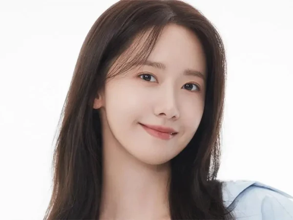 В Сети распространились созданные ИИ фото беременной ЮнА из Girls’ Generation