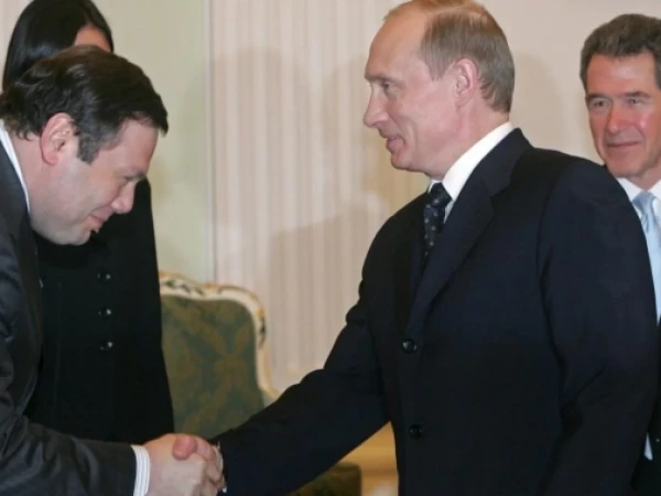 Снятие санкций ЕС . Российский олигарх