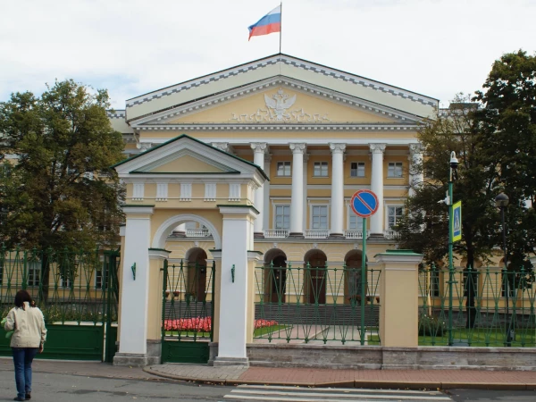 Смольный придумал, как оборудовать гайд-парки для акций и митингов