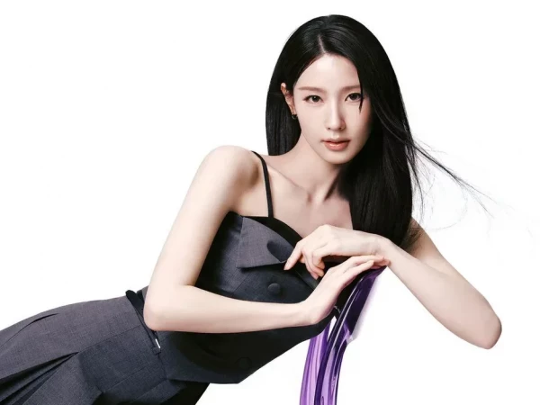 Миён из I-DLE украсила обложки Cosmopolitan Korea в коллаборации с BIOHEAL BOH