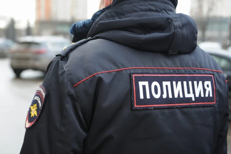 Мошенник рассчитался за крипту на 10 млн рублей сувенирными купюрами