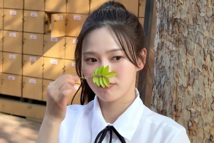 Хёджон из OH MY GIRL представит первый за полтора года сольный сингл «Purple Note»