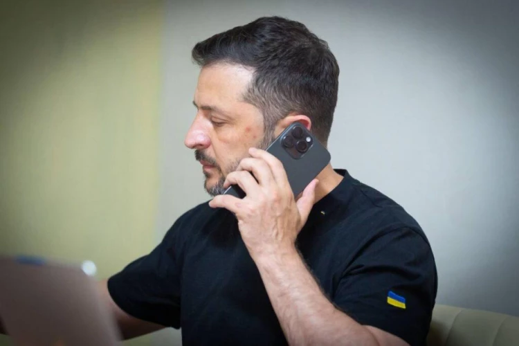 Зеленский заявил Абрамовичу, что Украина не отдаст Донбасс