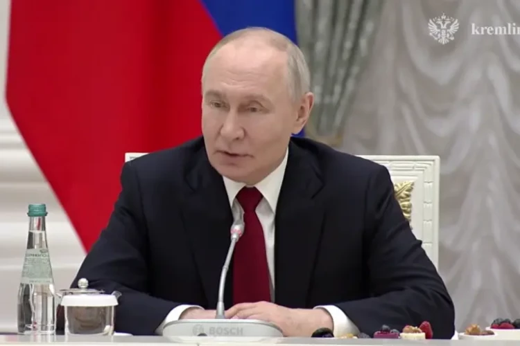 Стали известны подробности телефонного разговора Путина и Трампа