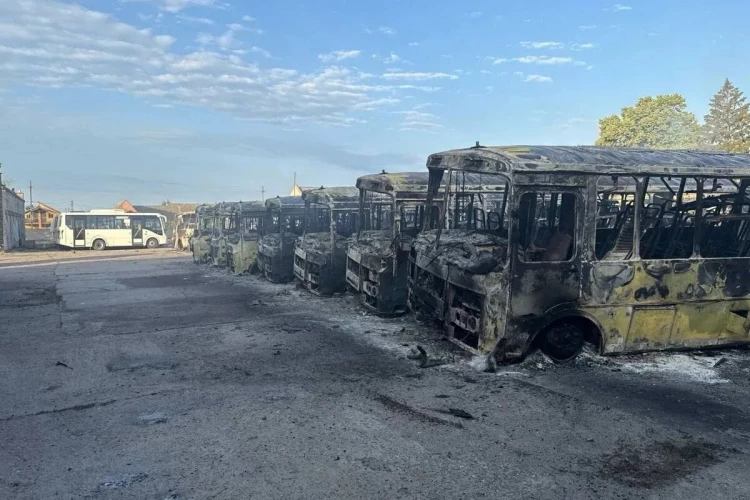 Сальдо: беспилотники ВСУ атаковали автобусный парк в Херсонской области